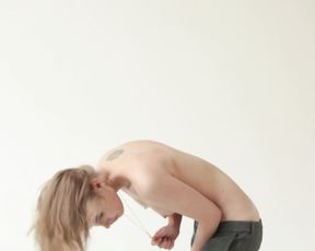 Nude Art Calendar - Sexy Girl 3