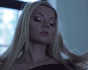 Nude Art Girl - Blonde In Room