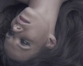 Nude Art Girl - Pantyhose and Stockings