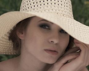 Nude Art Girl - Sun in the field 2