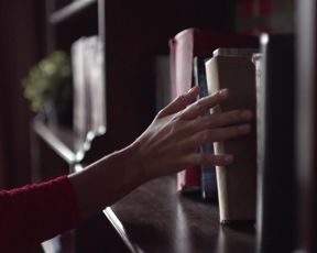 Nude Art Story - Girl and Books