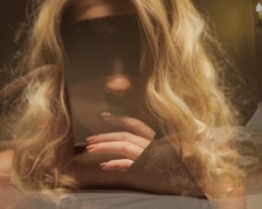 Nude Art Story - I'm waiting for you in a hotel room