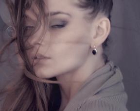 Nude Art Studio - Beauty Girl wearing a sweatshirt