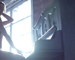 Nude Erotic at Art Beauties - Fashion Girl