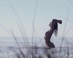 Nude Outdoors - Warm Bay