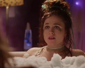 Amy Deasismont, Fanny Klefelt nude - Ninja _ Cléo s01e01 (2021)