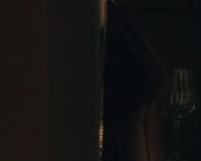 Emily Alyn Lind, Whitney Peak naked - Gossip Girl s01e01 (2021) TV show