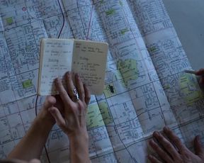 Emree Franklin sexy - Heist s01e01-02 (2021) TV movie