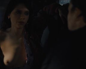 Sasha Frolova boobs - Mare of Easttown s01e04 (2021) TV topless episode