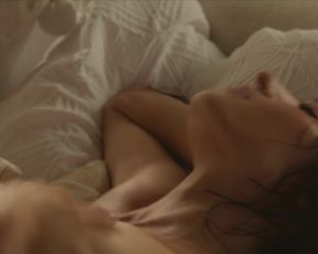 Sarah Shahi hot - SL 1- 5 (2021) TV episode