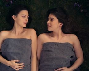 Hailee Steinfeld, Ella Hunlesbian hot episode - Dickinson s02e10 (2021) TV movie