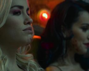 Veronica Sanchez,Lali Esposito nude - Sky Rojo s01e01-02 (2021) TV movie