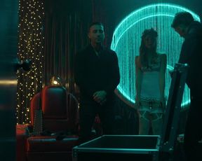 Veronica Sanchez,Lali Esposito nude - Sky Rojo s01e01-02 (2021) TV movie