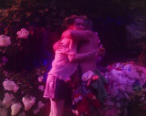 Hannusya Yarmolenko, Karina Cherchevych naked - Sex, Insta i ZNO s01e01e07-09 (2020)