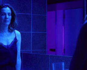 Lihi Kornowski, Ayelet Zurer sexy - Losing Alice s01e08 (2021) TV series