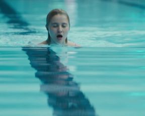 Julia Goldani Telles naked - The Girlfriend Experience s03e02 (2021) TV series