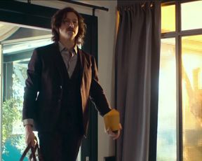 Matilde Gioli, Manuela Morabito nude - Va bene cosi (2021)