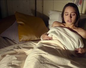 Matilde Gioli, Manuela Morabito nude - Va bene cosi (2021)