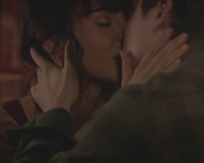 Marion Seclins sexy - Clem s10e04 (2020)