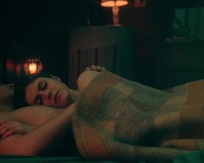 Alexandra Daddario – Die in a Gunfight (2021) Celebrity Sex Scene