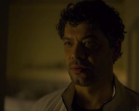 Franziska Weisz sexy - Girl Meets Boy (2020)