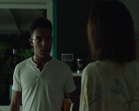 Sonia Rolland - Tropiques criminels s01 (2019) celebrity boobed scene