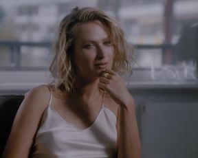 Agnieszka Zulewska, Sandra Drzymalska naked - Love Tasting (2020)