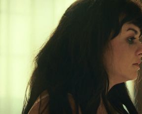 Michelle Barthel sexy - Goldjungs (2021) nude movie scene