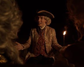 Laureline Romuald nude - Eloge du sein des femmes (2021) oops boobs scene