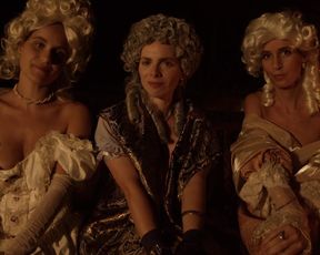 Laureline Romuald nude - Eloge du sein des femmes (2021) oops boobs scene