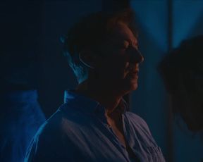 Valery Tscheplanowa nackte - Das Haus (2021) nudity in movie