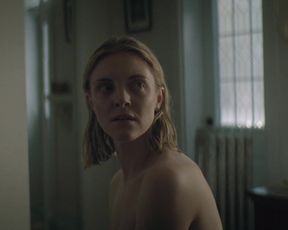 Lauren Beatty, Katharine King So nude - Bloodthirsty (2020)