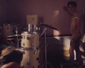 Anouk Elias boobs - Fur immer Eltern (2021) Nude movie scene