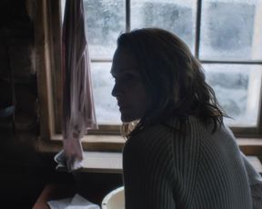 Robin Wright - Land (2021) celebs nude boobs scene