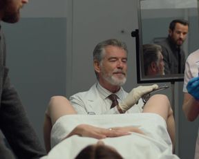 Ilana Glazer hot - False Positive (2021)