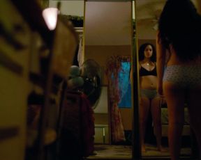 Haley Sanchez, Chloe East, Chase Sui Wonders - Genera+ion s01e01-03 (2021) actress booby video