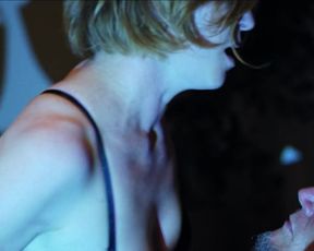 Bianka Hartenstein nude - Fried Barry (2020)