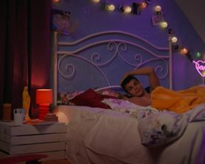 Lili Epply - 90_ (2019) actress booby video