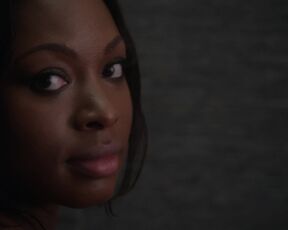 Lucy_Walters__Naturi_Naughton__Lela_Loren_-_Power_s01e04 (2014)