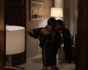 Naturi Naughton, Lela Loren - Power s01e02 (2014) celebrity sexy video