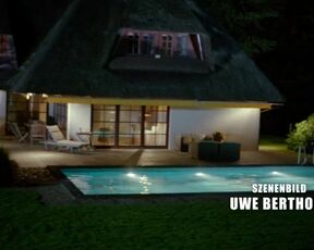 Evi Meinardus nude - Morden im Norden Hinter der Fassade E69 (2018)