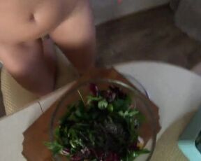 Bare Dame  in the kitchen