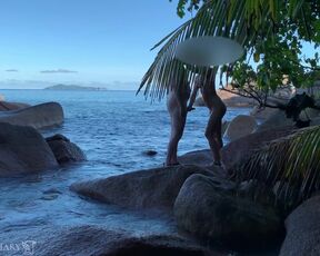 Sex intercourse on public beach in paradise