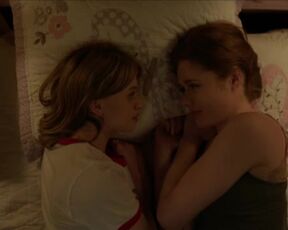 Amanda Fix Sexy. Lowlifes (2024)  Teens Lesbian Scene