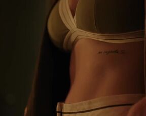 Sara Ali Khan Sex. Murder Mubarak (2024) Hot scenes