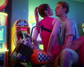 Magdalena Wieczorek sexy - Zadra (2022)