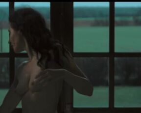 Kasia Wolf nude, Valérie Moinet, Justine Lecoq Chardin nude. Cérémonie secrète (2022) Bath nude and bedroom sex scene