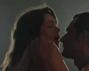 Georgina Amorós, Aria Bedmar sexy. Segunda Muerte s01e01-03 (2024). Hot Bedroom Scene and Lesbian Kiss