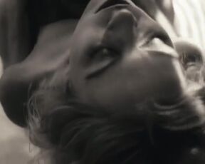 Sylwia Drzycimska nude sex scene. Dzień za dniem (2024)