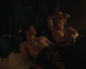 Evelyne Brochu topless, Valerie Dashwood nude - Paris Police 1900 s01e02-05 (2021)